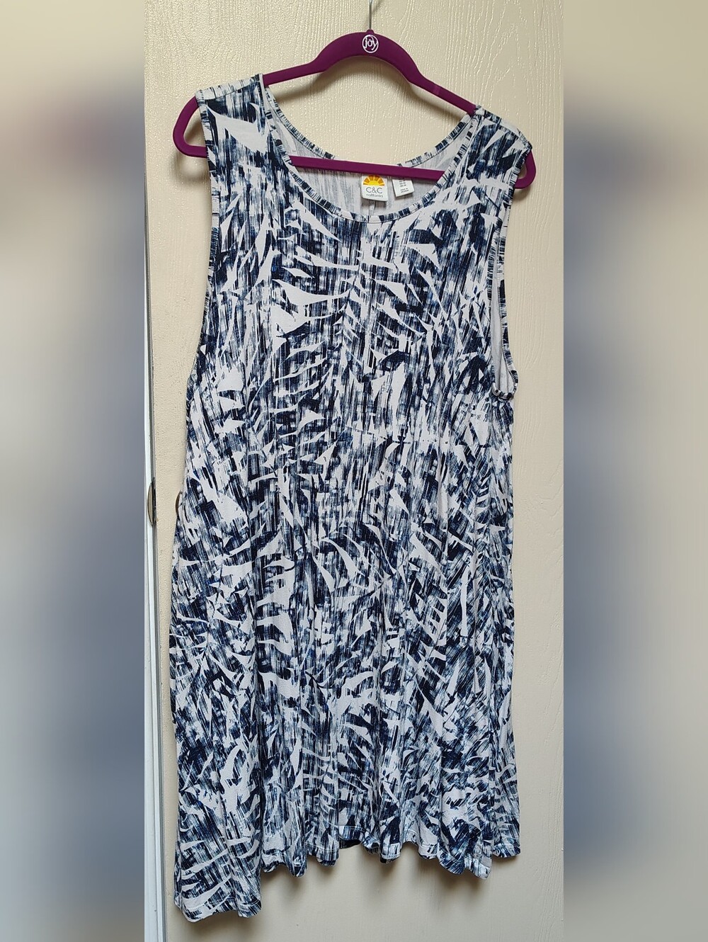 C&C California Navy and White Abstract Print Sleeveless Dress